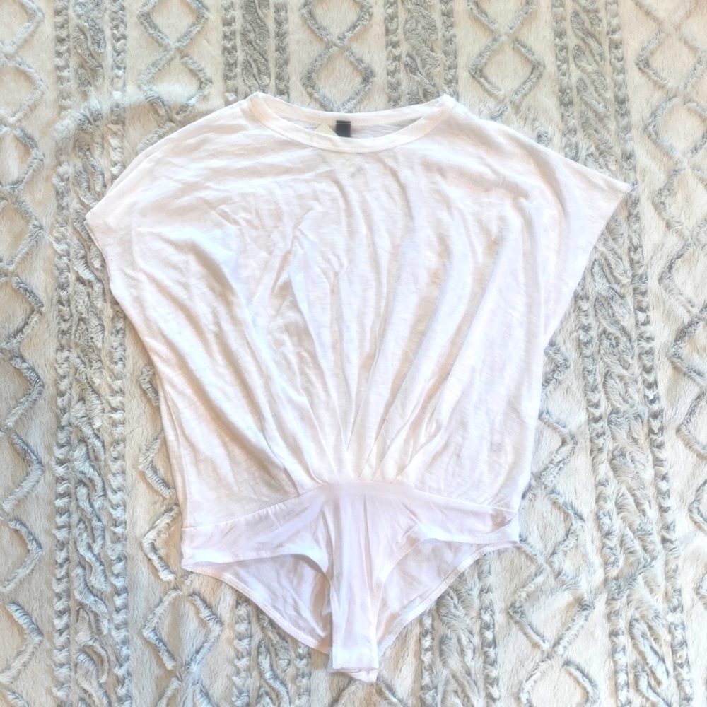 Alya- white bodysuit